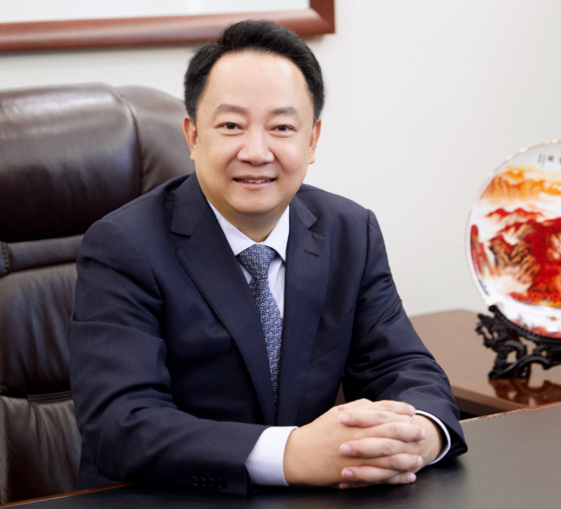 曹勇(四川省酒业集团党委书记、董事长,四川省酒业协会副会长兼秘书长)