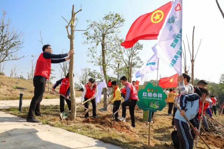 今托管平台创新探索课后服务数字化 赋能生态文明和劳动教育实施新路径