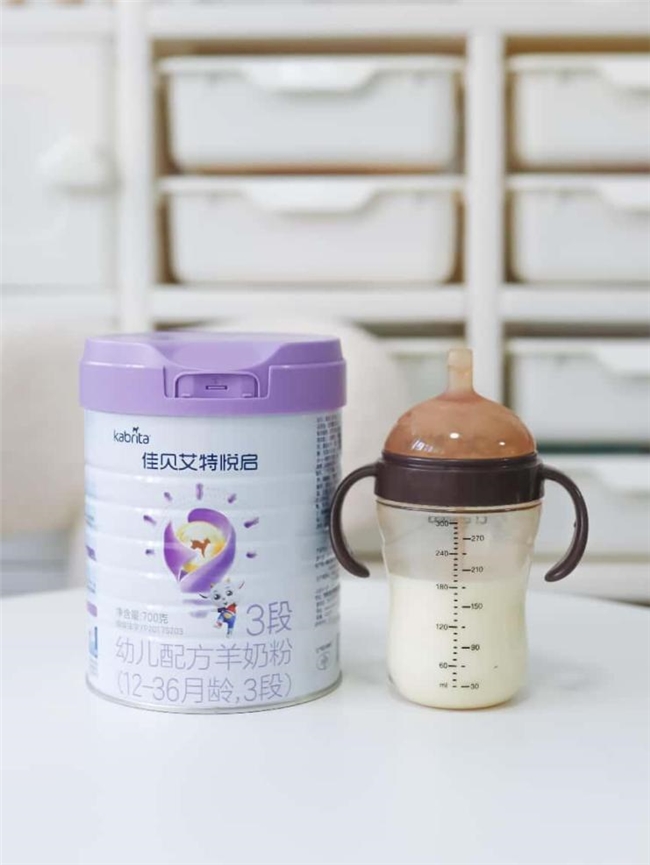 深度解析dha的作用和功效,佳贝艾特悦启羊奶粉成营养优选