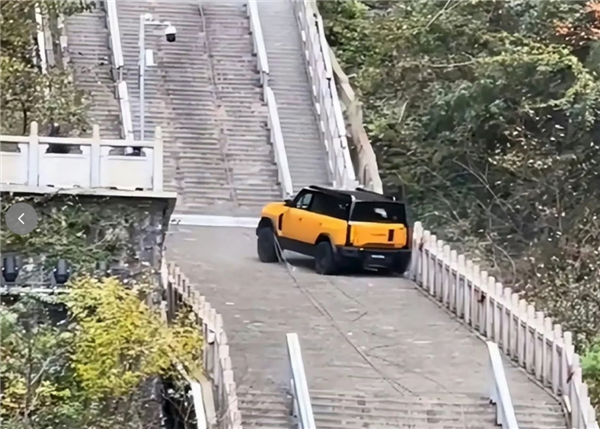 员工自称周末拒加班遭辞退 奇瑞被曝加班成常态化