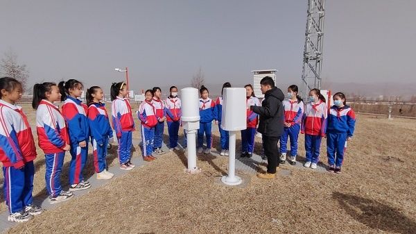 科学尽展气象万千 少年探索预见未来——西郊乡中心学校走进鸡西气象局开展研学实践活动 科学尽展气象万千 少年探索预见未来——西郊乡中心学校走进鸡西气象局开展研学实践活动
