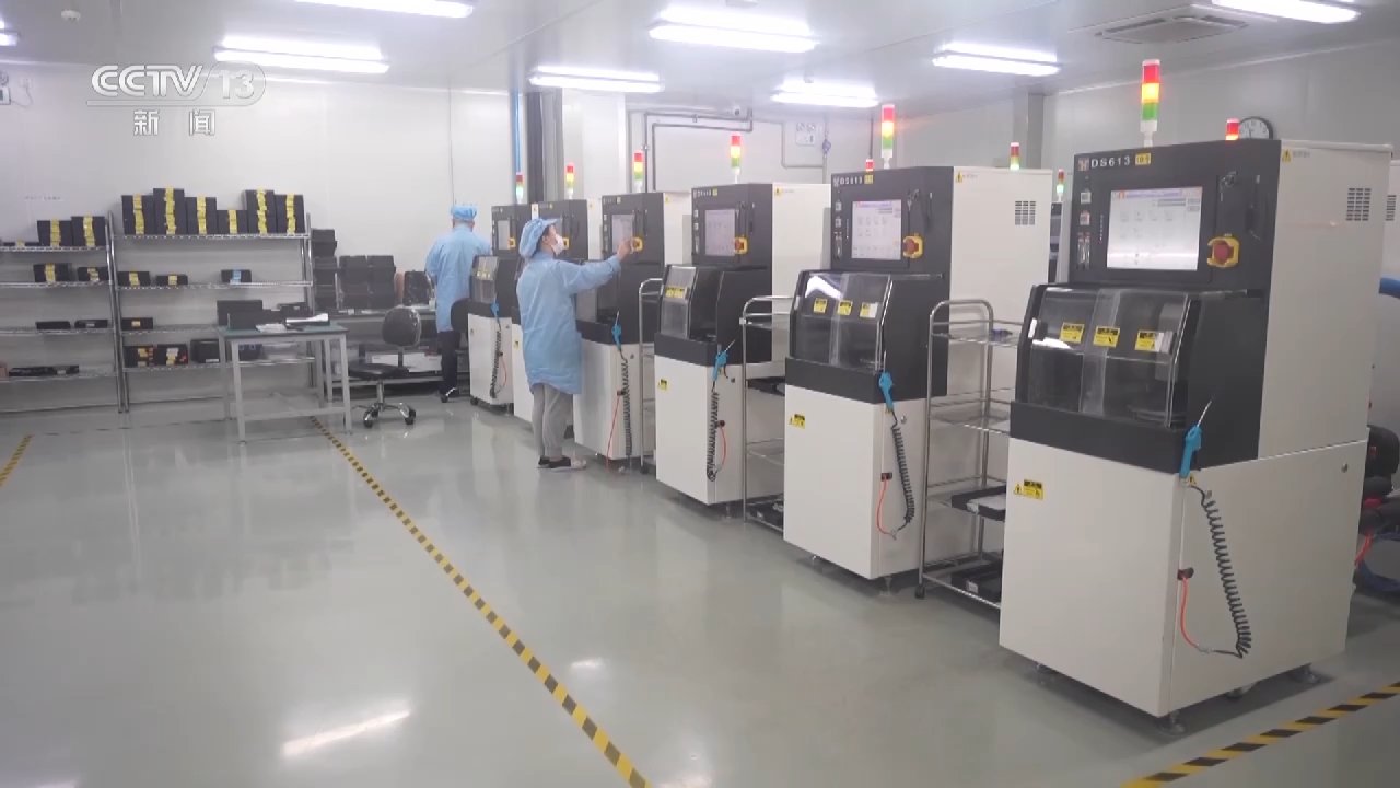 一线观察丨光子产业“大院”“大厂”联手“追光” 一线观察丨光子产业“大院”“大厂”联手“追光”